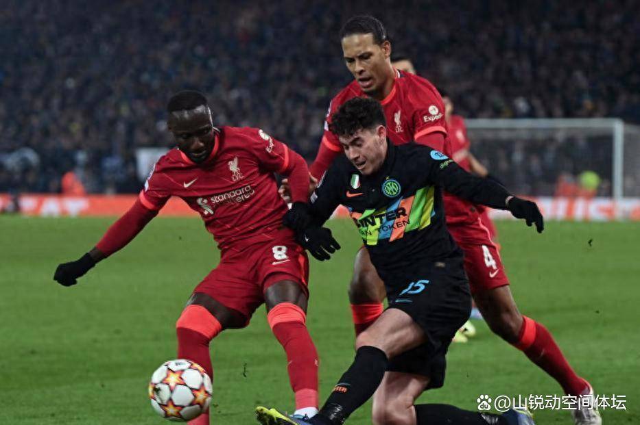 熊猫体育官方官网在线-今夜突围战来临，利物浦围绕中超遗憾出局，引发热议，数据趋势出现新变化