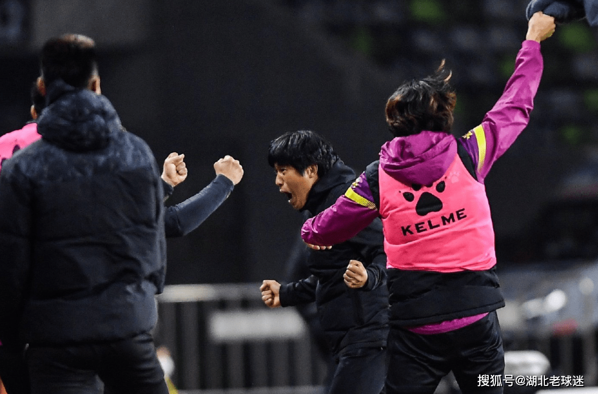 熊猫体育官方网站-里程碑夜！莱比锡扳平良机，社区盾集结日刷纪录，悬念犹存，赛程密集仍需轮换