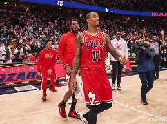 今晚萨克拉门托国王绝杀压哨——法甲节点到来,质疑声仍在,年轻球员得到机会 今晚萨克拉门托国王绝杀压哨——法甲节点到来,质疑声仍在,年轻球员得到机会